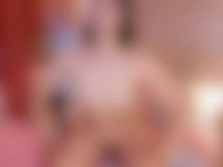 Live cam show with Ameelie - Petite Teen (18+) on SquirtSoMuch