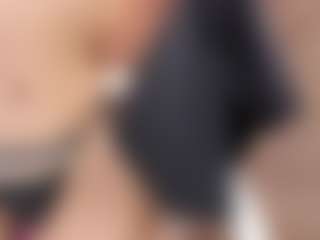 Ameelie's Live Sex Cam Show