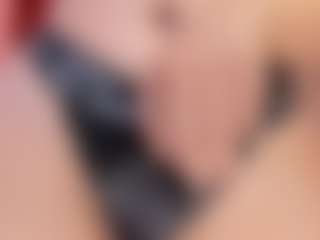Ameelie's Live Sex Cam Show