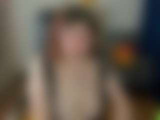 Live cam show with Rose - Brown Hair on Milf Play