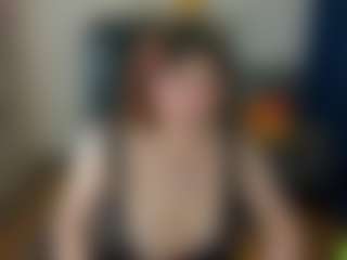 Live cam show with Rose - Goth on luckytryst.com