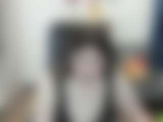 Live cam show with Rose - Brown Hair on xheatlive.com