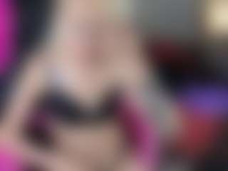 Live cam show with roxalanastar - Blonde Hair Middle Aged on 1on1-livenow