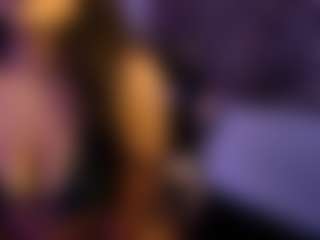Live cam show with SkylaMartinez - Deepthroat on CamSextacy