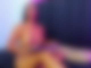 Live cam show with Rose Carter - Ebony on CamwithHer | colombia
