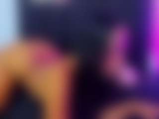 Live cam show with Rose Carter - Bedroom Ebony on SmokeAndPoke