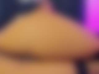 Live cam show with Rose Carter - Threesome on Latina Girls