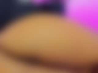 Live cam show with Rose Carter - Twerk on CamSodaAdn