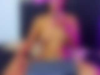 Live cam show with Rose Carter - Bedroom Ebony on Camsoda