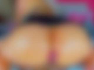Live cam show with MarianaBlash - Brown Eyes on dropp.cam
