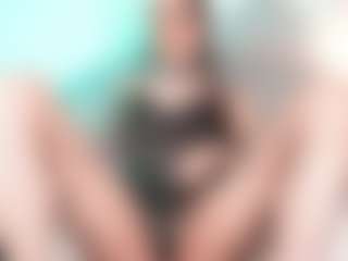 juliana-roble's Live Sex Cam Show