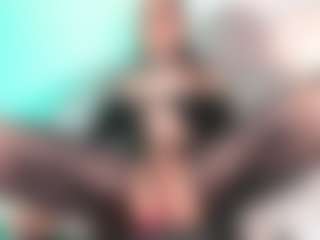 juliana-roble's Live Sex Cam Show