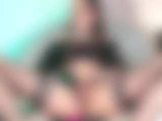 juliana-roble's Live Sex Cam Show