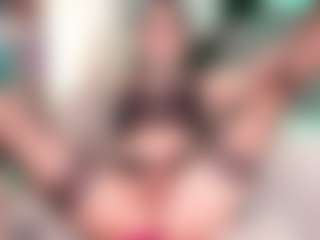 juliana-roble's Live Sex Cam Show