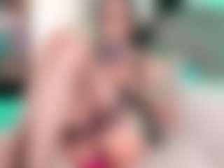 juliana-roble's Live Sex Cam Show