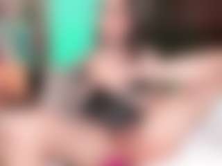 juliana-roble's Live Sex Cam Show