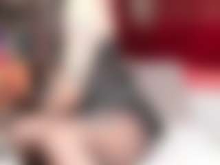 juliana-roble's Live Sex Cam Show