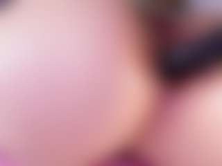 emyli_sw's Live Sex Cam Show