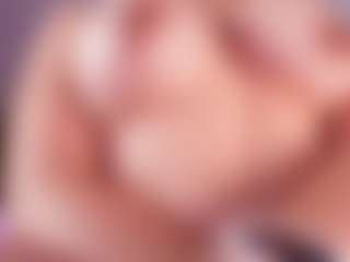 emyli_sw's Live Sex Cam Show