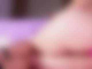 Live cam show with emyli_sw - Exclusive on Camsoda