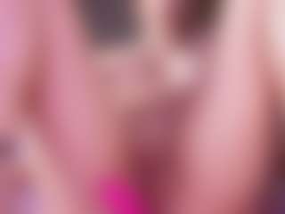 Live cam show with emyli_sw - Lovense on Camsoda
