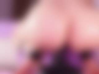 emyli_sw's Live Sex Cam Show