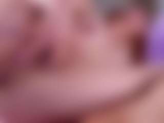 emyli_sw's Live Sex Cam Show
