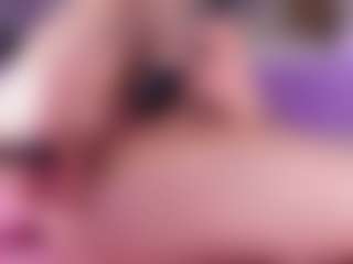 emyli_sw's Live Sex Cam Show