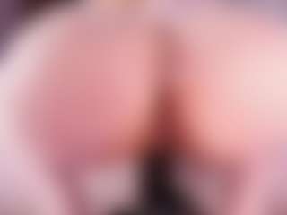 emyli_sw's Live Sex Cam Show