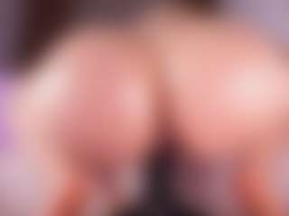 emyli_sw's Live Sex Cam Show