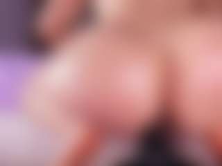 emyli_sw's Live Sex Cam Show