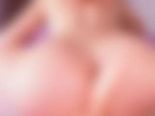 emyli_sw's Live Sex Cam Show