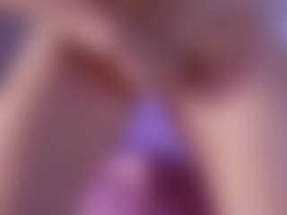 emyli_sw's Live Sex Cam Show