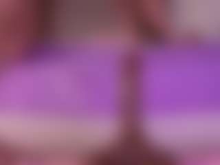 Live cam show with emyli_sw - Curvy on Gym Cam Girls