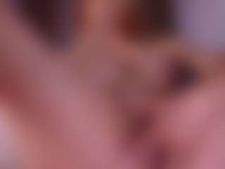Live cam show with emyli_sw - Curvy on nudelive.tv