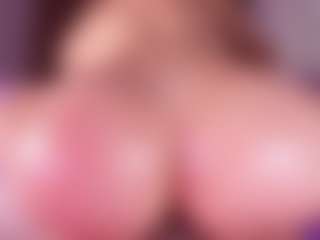 emyli_sw's Live Sex Cam Show