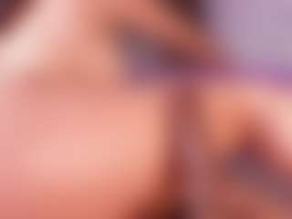 Live cam show with emyli_sw - BBW on StripNow