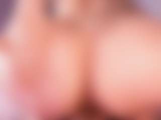 emyli_sw's Live Sex Cam Show