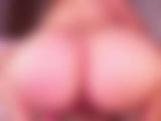 emyli_sw's Live Sex Cam Show