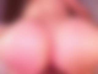 emyli_sw's Live Sex Cam Show
