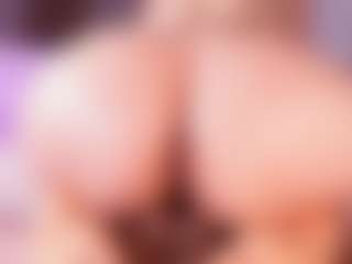 emyli_sw's Live Sex Cam Show