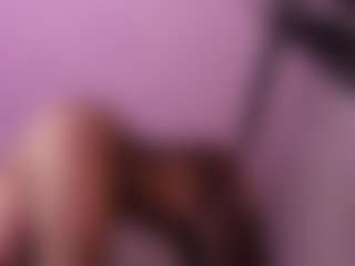 emyli_sw's Live Sex Cam Show