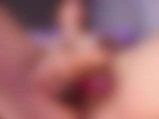 emyli_sw's Live Sex Cam Show