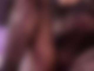 emyli_sw's Live Sex Cam Show