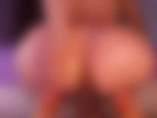 emyli_sw's Live Sex Cam Show
