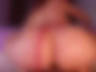 emyli_sw's Live Sex Cam Show