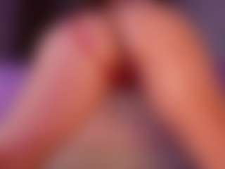 emyli_sw's Live Sex Cam Show