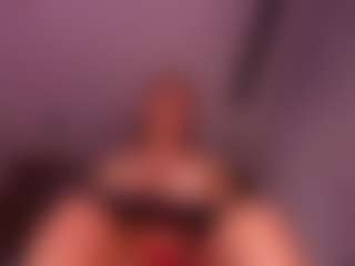 emyli_sw's Live Sex Cam Show