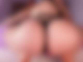 emyli_sw's Live Sex Cam Show
