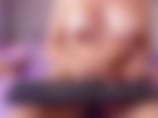 emyli_sw's Live Sex Cam Show
